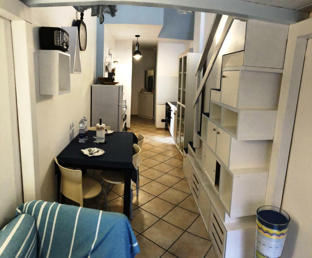 Sweety House Apartment อาลัสซิโอ ภายนอก รูปภาพ